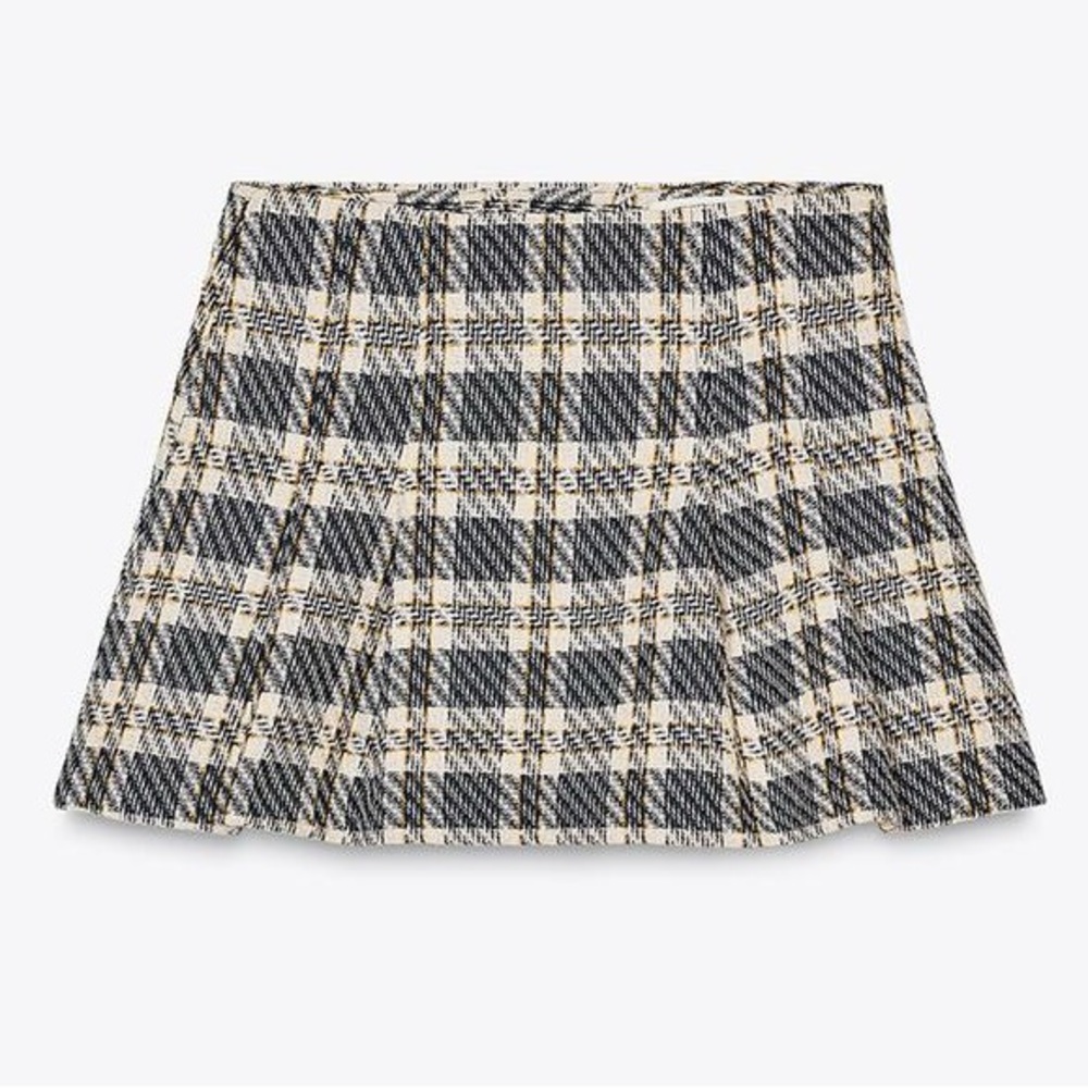 Zara Plaid A-Line Skort- Black and Cream